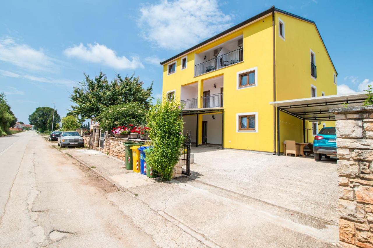 Nice Place Rovinj Exterior photo